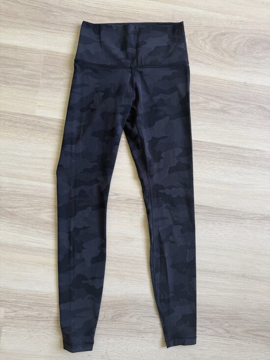 lululemon athletica Pants - Lululemon Wunder Under High Rise Tight 28” Camo Deep Coal Multi Women’s Size 4